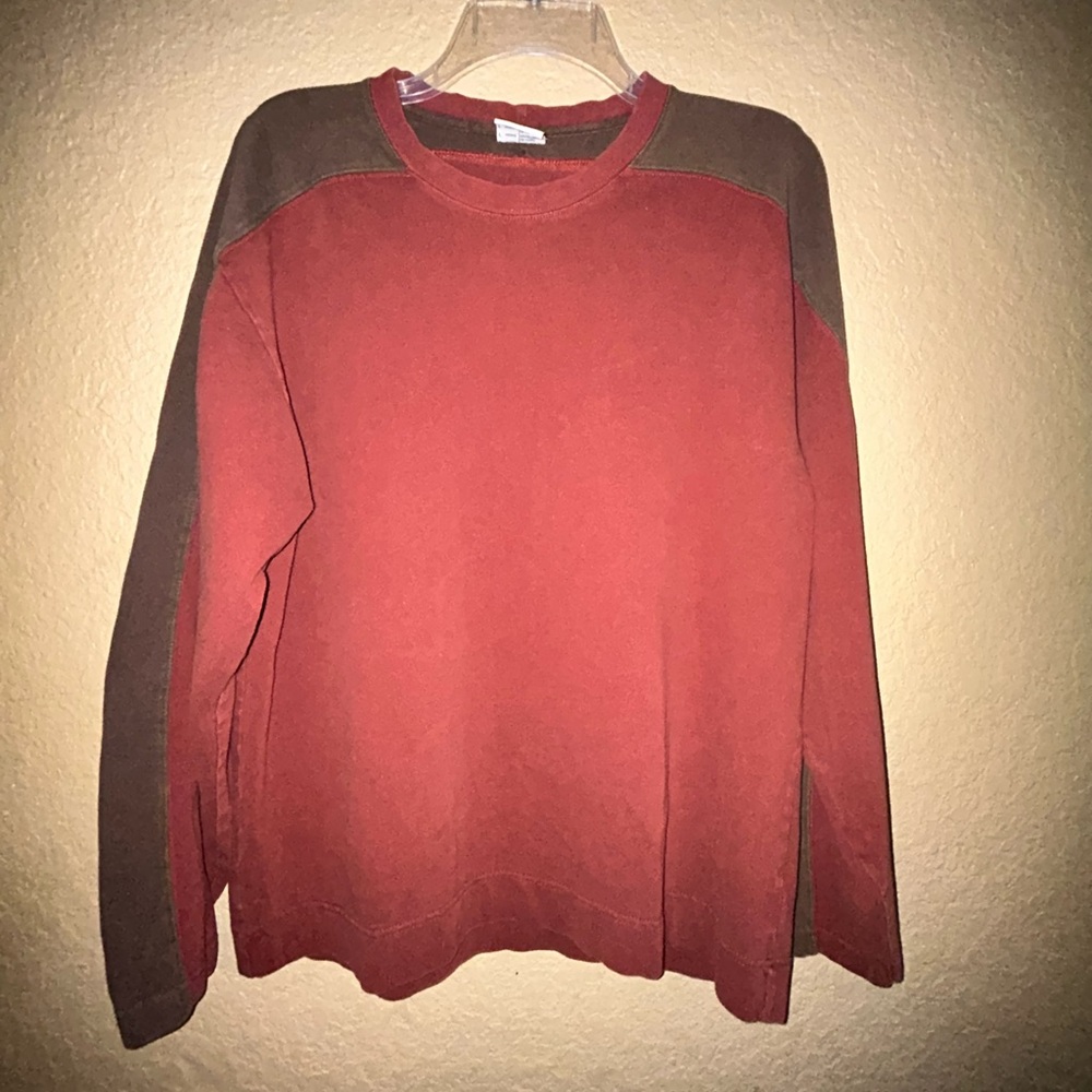 Columbia  Crewneck Sweatshirt Comfortable Knit Design